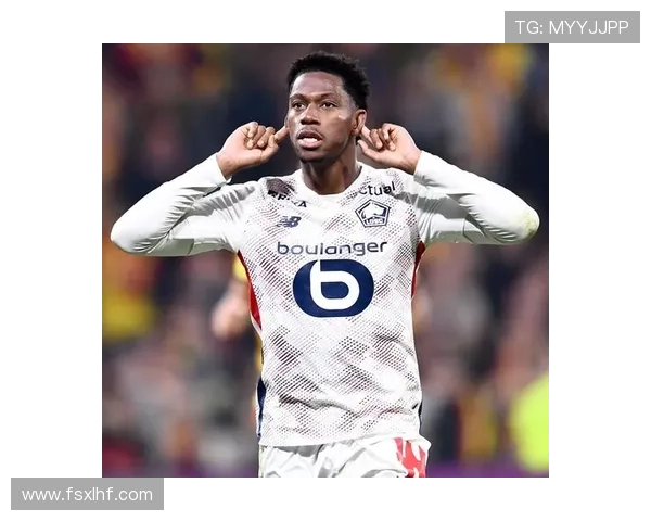 乔纳森·戴维与热苏斯：全能前锋生涯路径对比