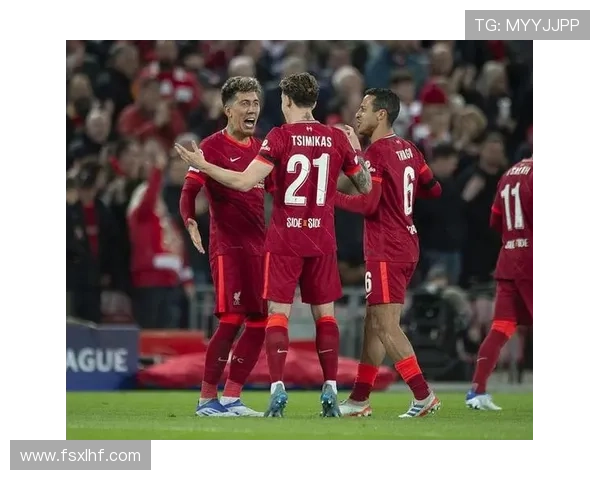 曼联复兴叙事持续承压,战绩波动对赛季走势形成制约 曼联复兴叙事持续承压,战绩波动对赛季走势形成制约